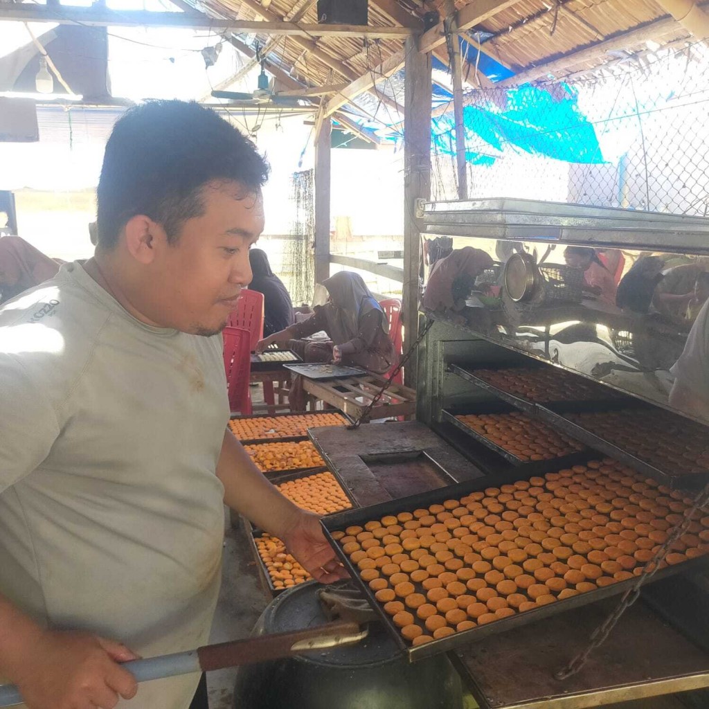 umkm kue kacang masyarakat berpotensi sebagai mata pencarian dan lapangan kerja bagi masyarakat